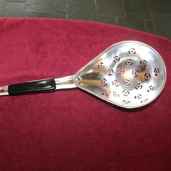 Aeternum Italy stainless steel Colander/pasta scoop with black handle - Picture 2 of 4